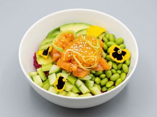 Rose salmon poke