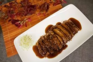 52 - Anatra stufata con salsa di soia