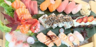 736 - Sushi box - 35 pezzi