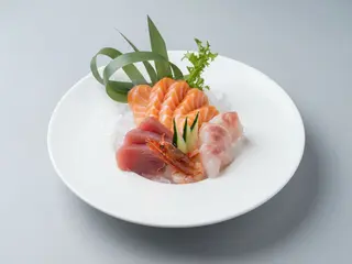 625 - Sashimi misto - 12 pezzi