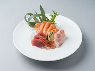 625 - Sashimi misto - 12 pezzi
