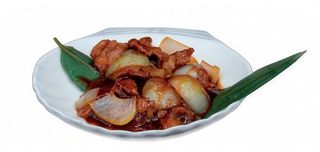 62. Manzo con cipolla