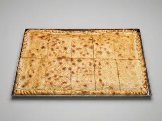 Ciaccino con mozzarella e kebab