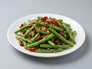 Fagiolini saltati secchi con peperoncino 干煸四季豆