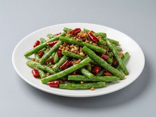 Fagiolini saltati secchi con peperoncino 干煸四季豆