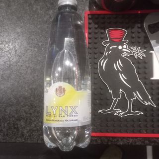 Acqua 1lt e mezzo frizzante 