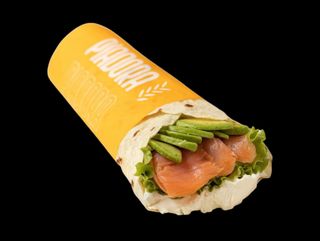 Salmone, philadelphia, lattuga e avocado