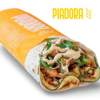 Pollo, zucchine grigliate, rucola e salsa tartara