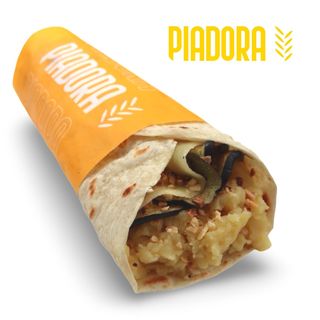 Patate bollite, provola alla piastra, melanzane grigliate e granella di nocciole