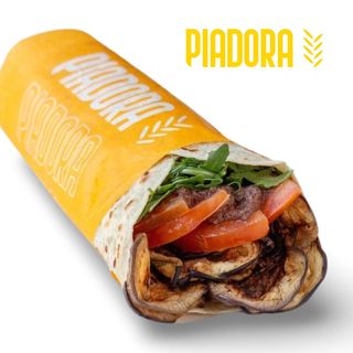 Melanzane grigliate, pomodoro fresco, rucola e patè di olive