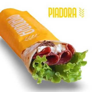 Salame, stracciatella, lattuga e patè di olive