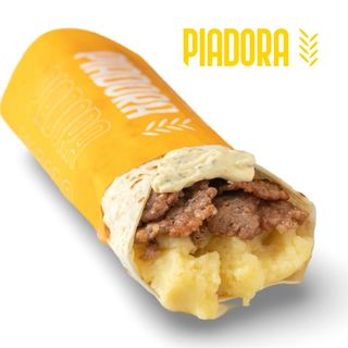 Salsiccia alla piastra, provola alla piastra e cipolle