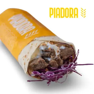 Hamburger*, stracciatella, cavolo viola e granella di nocciole