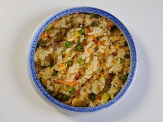 Riso Saltato con Verdure