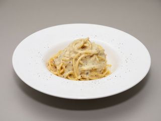 Spaghetti cacio e pepe