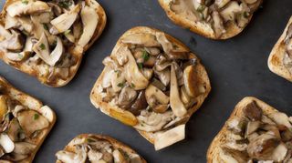 Bruschetta funghi trifolati