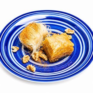 BAKLAVA e KATAIFI