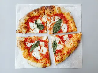 pizza 4 formaggi
