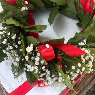 Corona con gisofila/margeria bianco