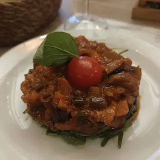 Caponata di melanzane alla siciliana.