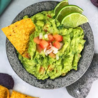 NACHOS GUACAMOLE E CIPOLLA PICCANTE