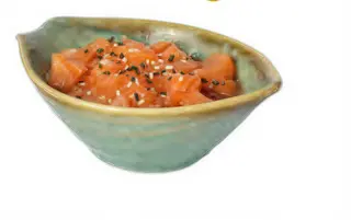 115. Tartare salmone