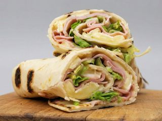 Cotto Alta Qualità, brie francese e insalata