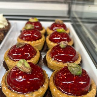 Cestini minion pistacchio e lampone