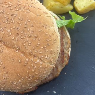 HappyRB (1 panino hamburger fantasia-patate fritte- acqua- salse)