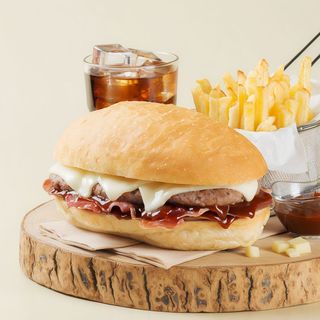 c. Panino hamburger bovino o suino
