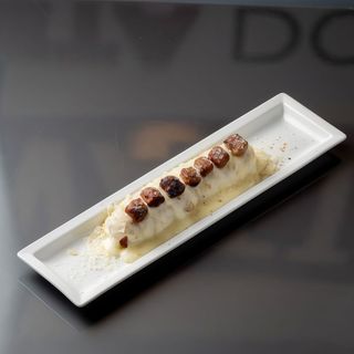 La Croccazza con Fonduta di Toma e Salsiccia 