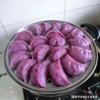 Ravioli viola di pollo al vapore - 4 pz