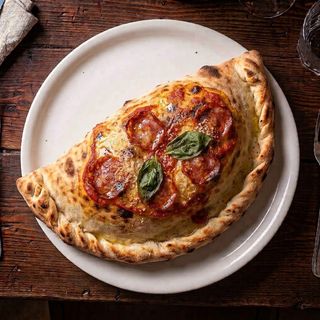 Calzone Vesuvio