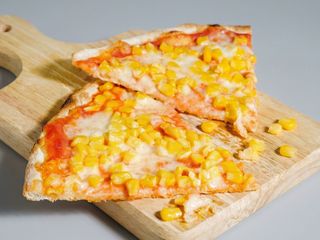 Pizza mais al piatto