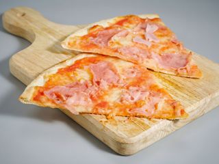 Pizza prosciutto cotto al spicchio 