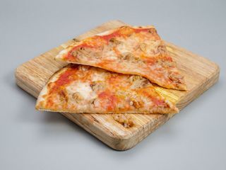 Pizza tonno al spicchio