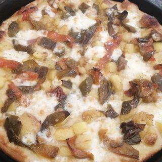 Patate, peperoni, mozzarella - bianca