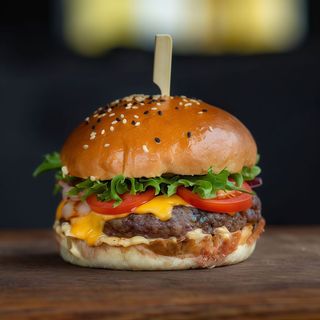 Mr Cheese Burger 200g