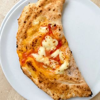Calzone campano
