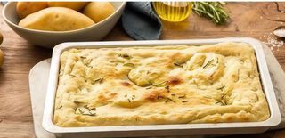 Focaccia farcita con patate - un quarto