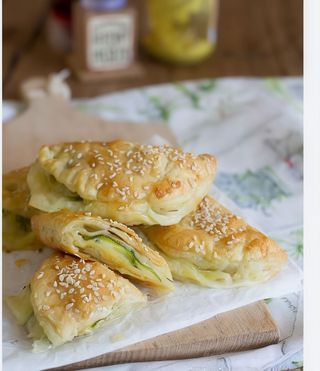 Panzerotto al forno zucchine e mozzarella