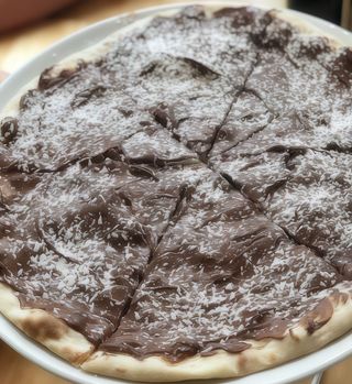 Pizza nutellosa media 