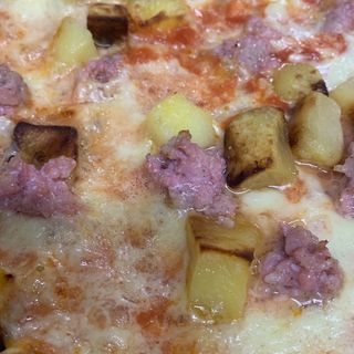 Salsiccia e patate al forno