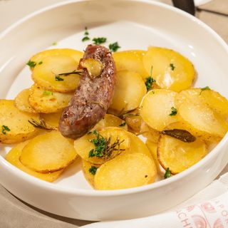 Salsiccia e patate al forno 