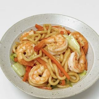 131. Udon con gamberi e verdure