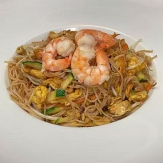 133. Spaghetti di riso con gamberi