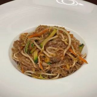 134.  Spaghetti di soia con verdure