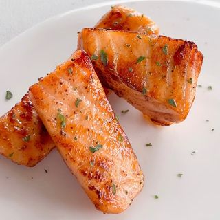 142  Salmone alla piastra