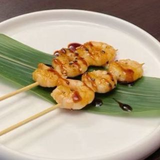 144.  Spiedini di gamberi alla piastra