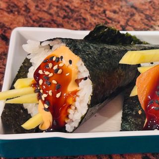 58. Spicy salmone e mango